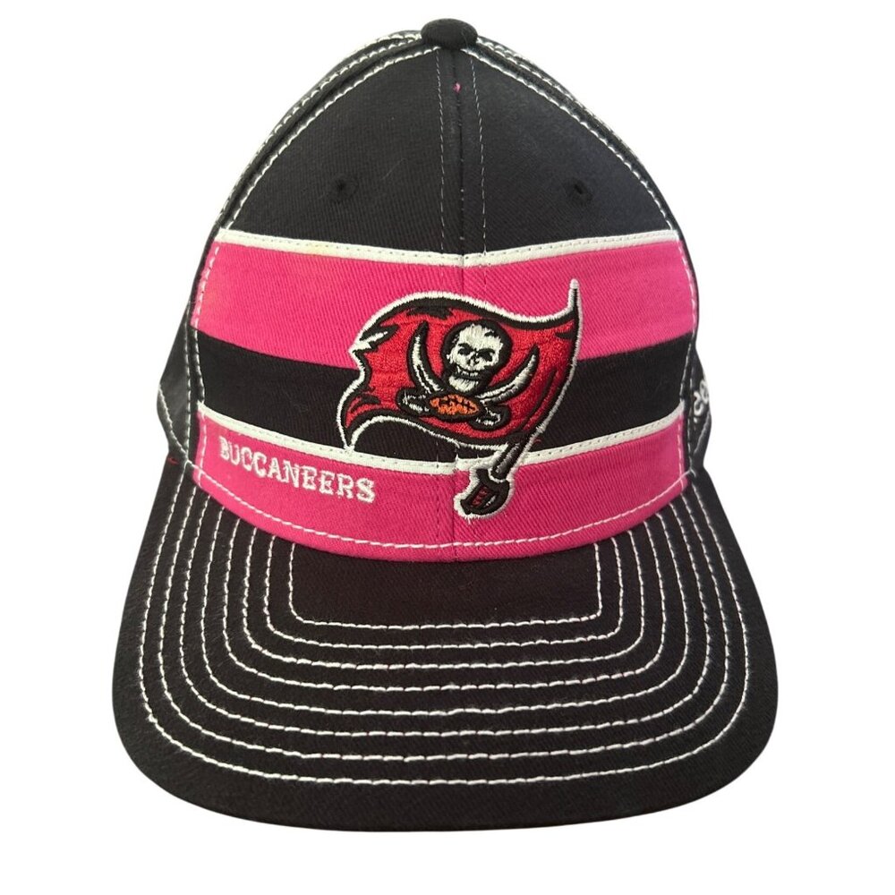 Reebok NFL Onfield Tampa Bay Buccaneers Cap L/XL Black & Pink Embroidered Logo